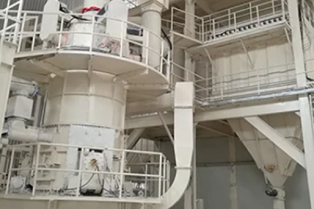 什么是立式超細(xì)磨粉機(jī)